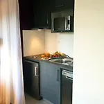 Nemea Quai Victor Centre فندق