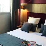فندق Nemea Quai Victor Centre *