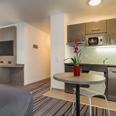 Hotel Nemea Quai Victor Centre Tours