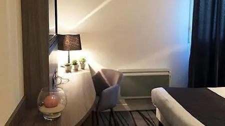 Nemea Quai Victor Centre Hotel