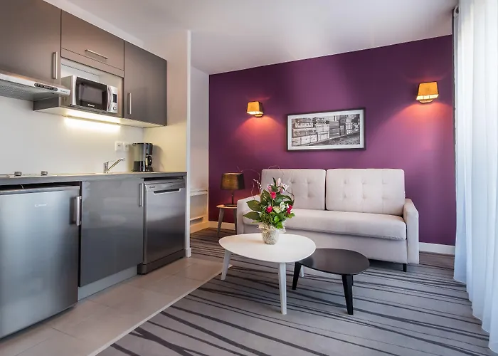 Nemea Quai Victor Centre Tours