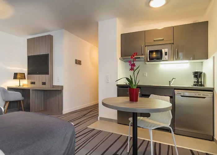 Hotel Nemea Quai Victor Centre Tours