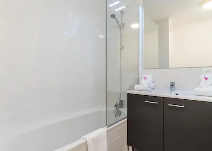 Nemea Quai Victor Centre Hotel Tours