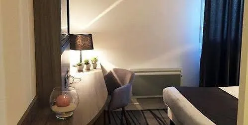 Nemea Quai Victor Centre Hotel